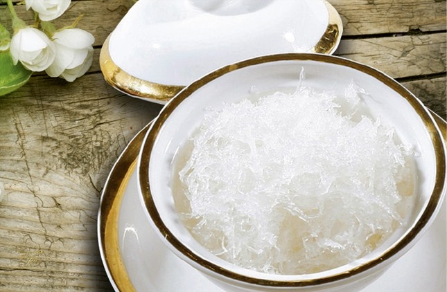 Tổ yến chưng đường phèn 